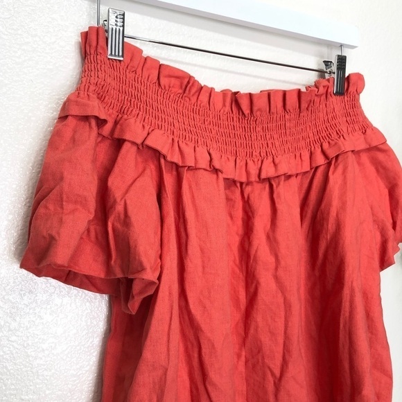 Tommy Hilfiger Ruched Off Shoulder Linen Top - Picture 2 of 7